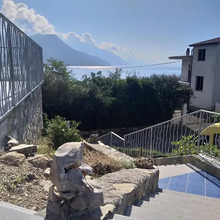 Terrazza Sul Mare 빌람마레
