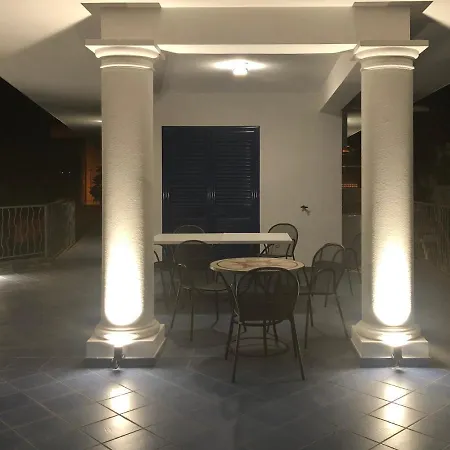 Terrazza Sul Mare 빌라 빌람마레